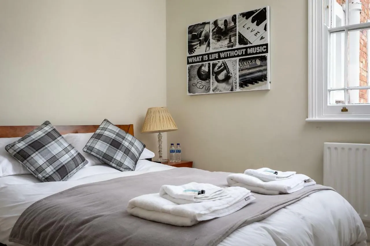 The Coach House Montpellier Apartment Cheltenham
