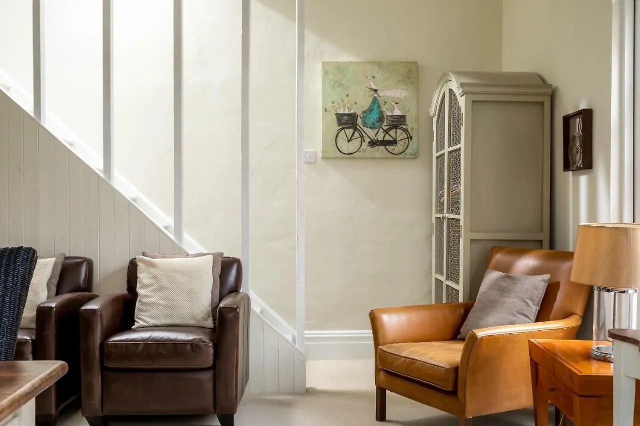 The Coach House Montpellier Apartment Cheltenham