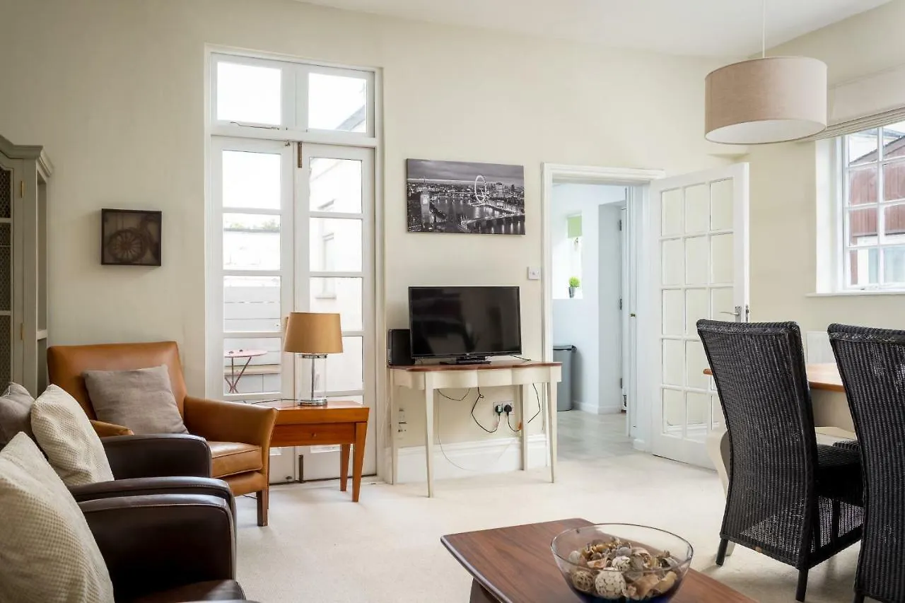 The Coach House Montpellier Apartment Cheltenham
