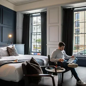 Hotel The George, Cheltenham