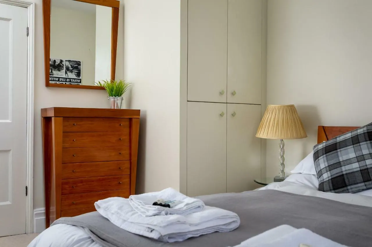 The Coach House Montpellier Apartment Cheltenham